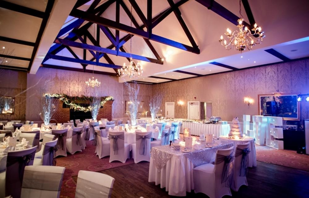 Wedding Venues in Hampshire Choose Tylney Hall for Weddings in